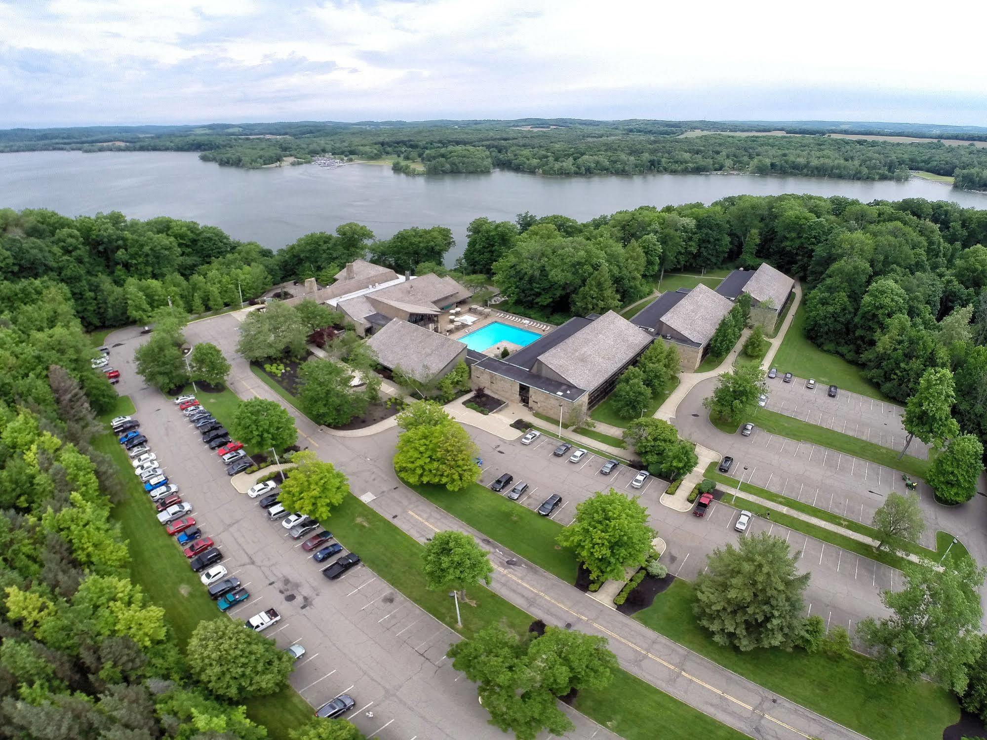 Mohican Lodge And Conference Center Perrysville Εξωτερικό φωτογραφία