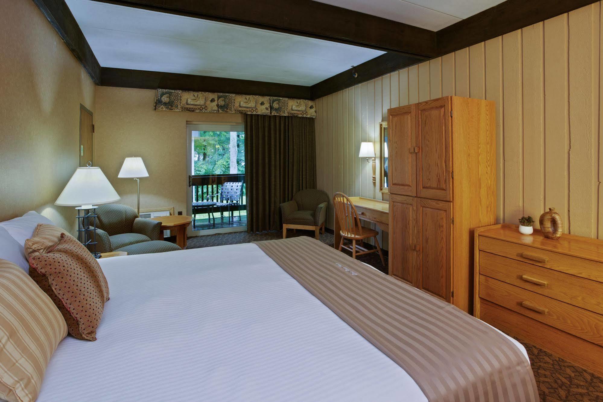 Mohican Lodge And Conference Center Perrysville Εξωτερικό φωτογραφία