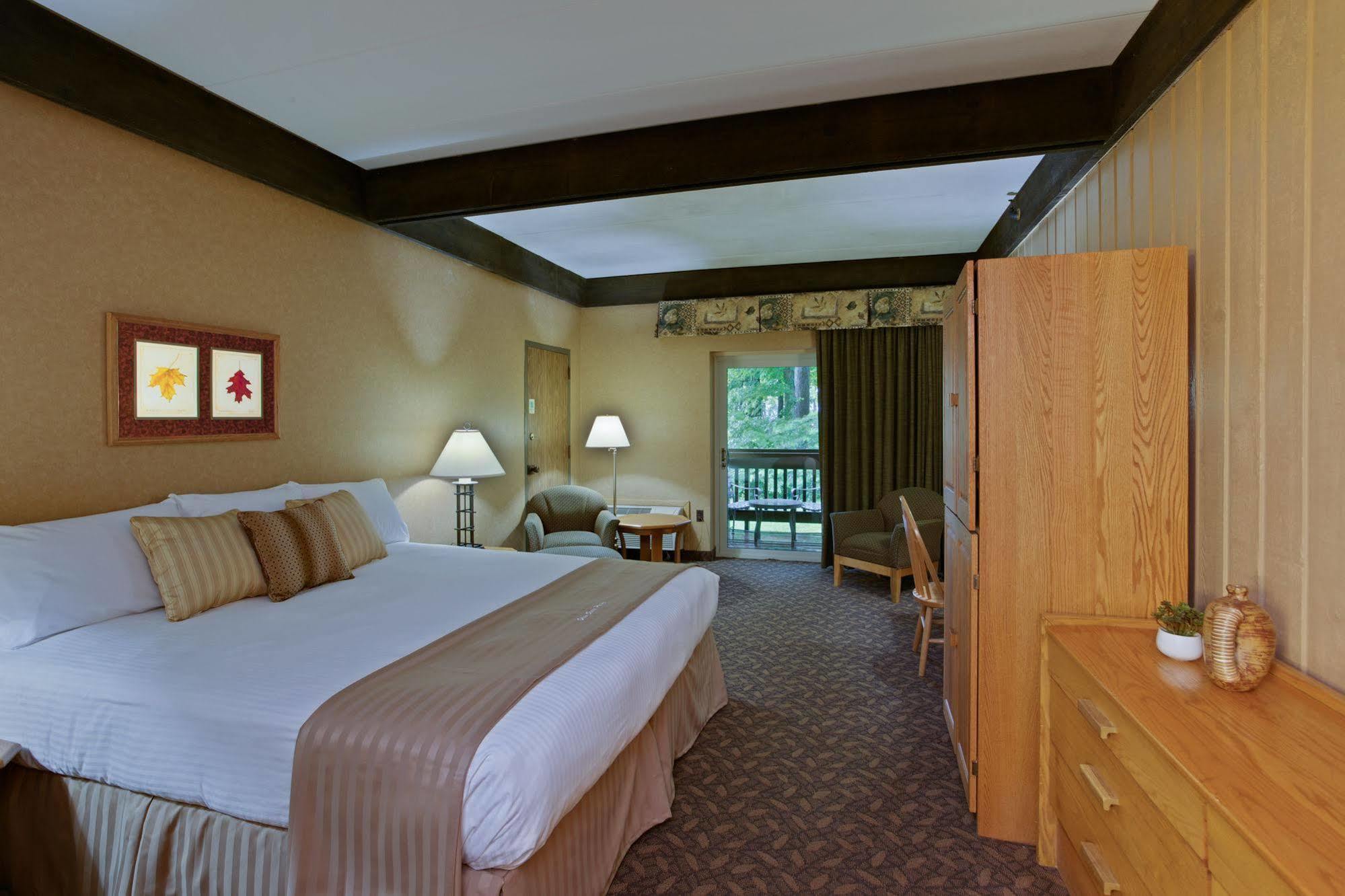 Mohican Lodge And Conference Center Perrysville Εξωτερικό φωτογραφία