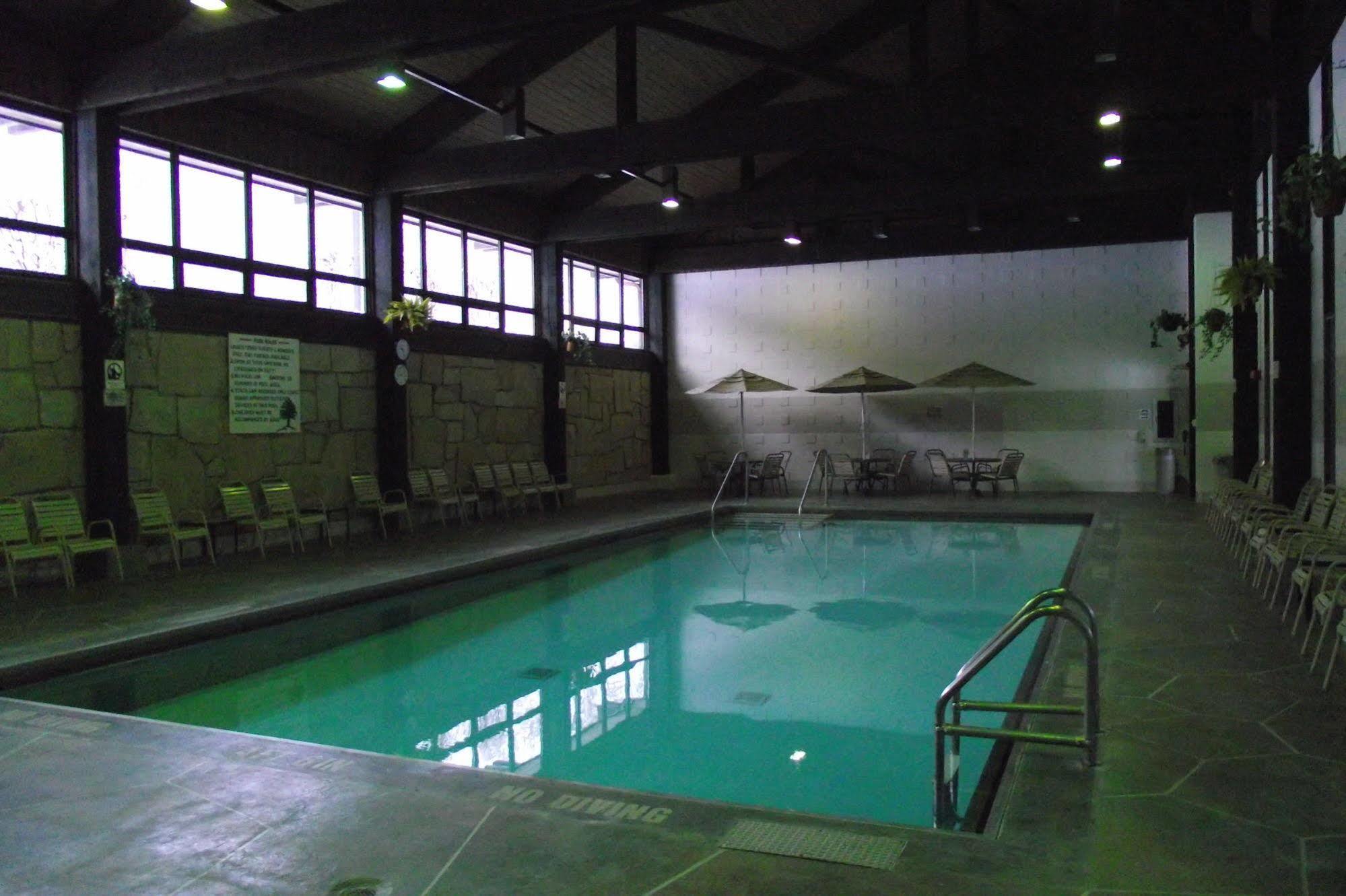 Mohican Lodge And Conference Center Perrysville Εξωτερικό φωτογραφία